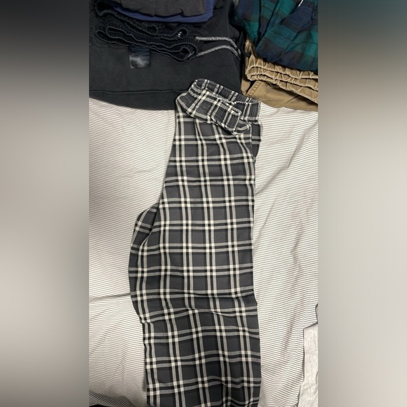 Men’s small pants - Picture 2 of 7